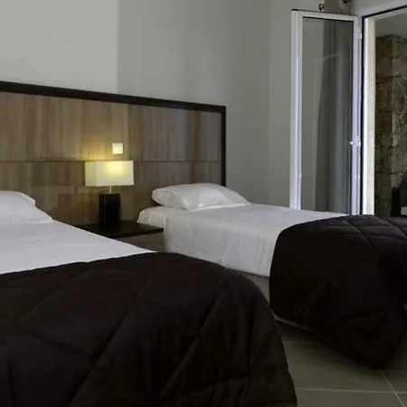 Porto-vecchio Sleeps 2 Pool Air Con Wifi Casa de Férias Porto-Vecchio (Corsica)